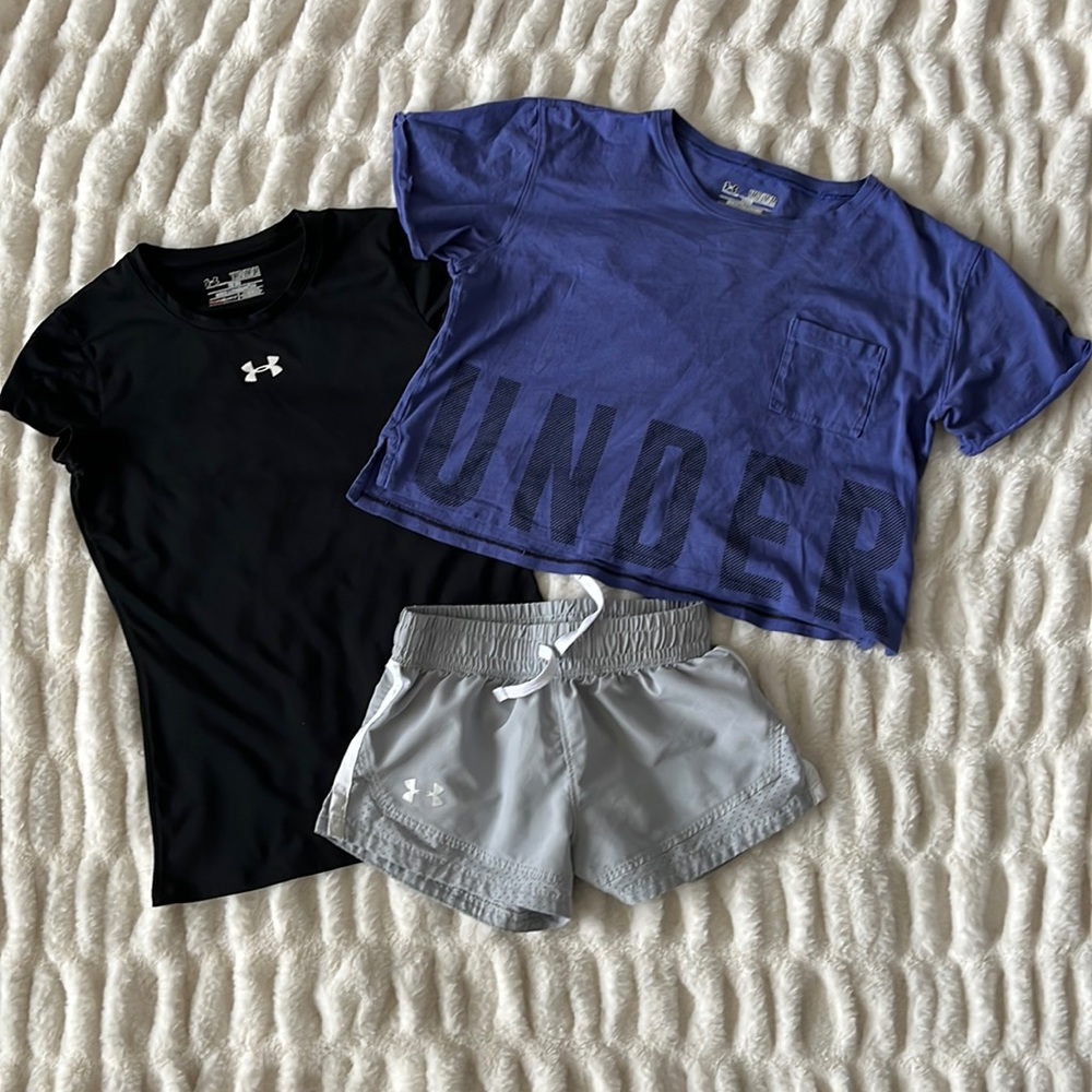 Under Armour gray short- blue loose top- black fitted top